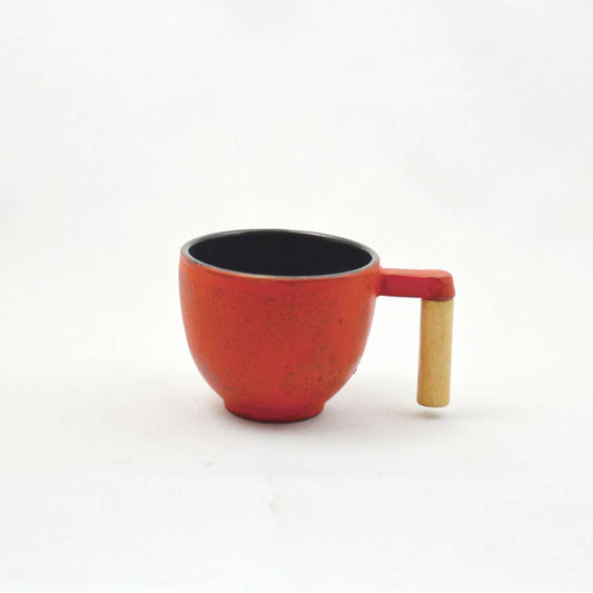 Teacup cast iron round wood red