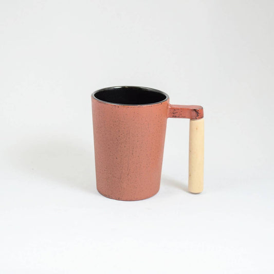 Teacup cast iron with wood red