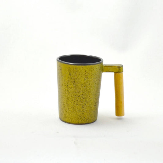 Teacup cast iron with wood gold